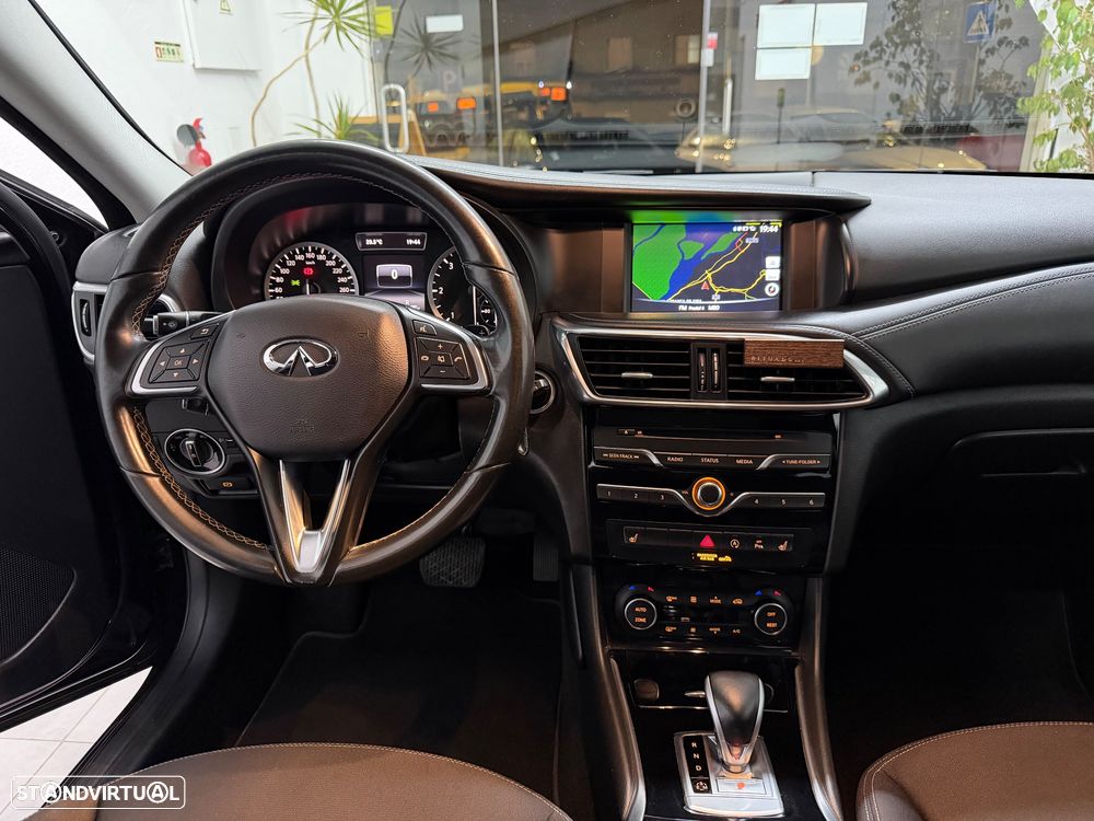 Infiniti Q30 1.5d DCT Business - 18