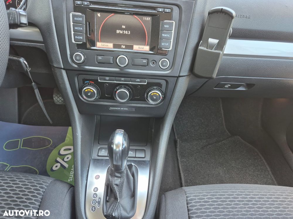 Volkswagen Golf 1.6 BlueTDI DSG Comfortline - 5