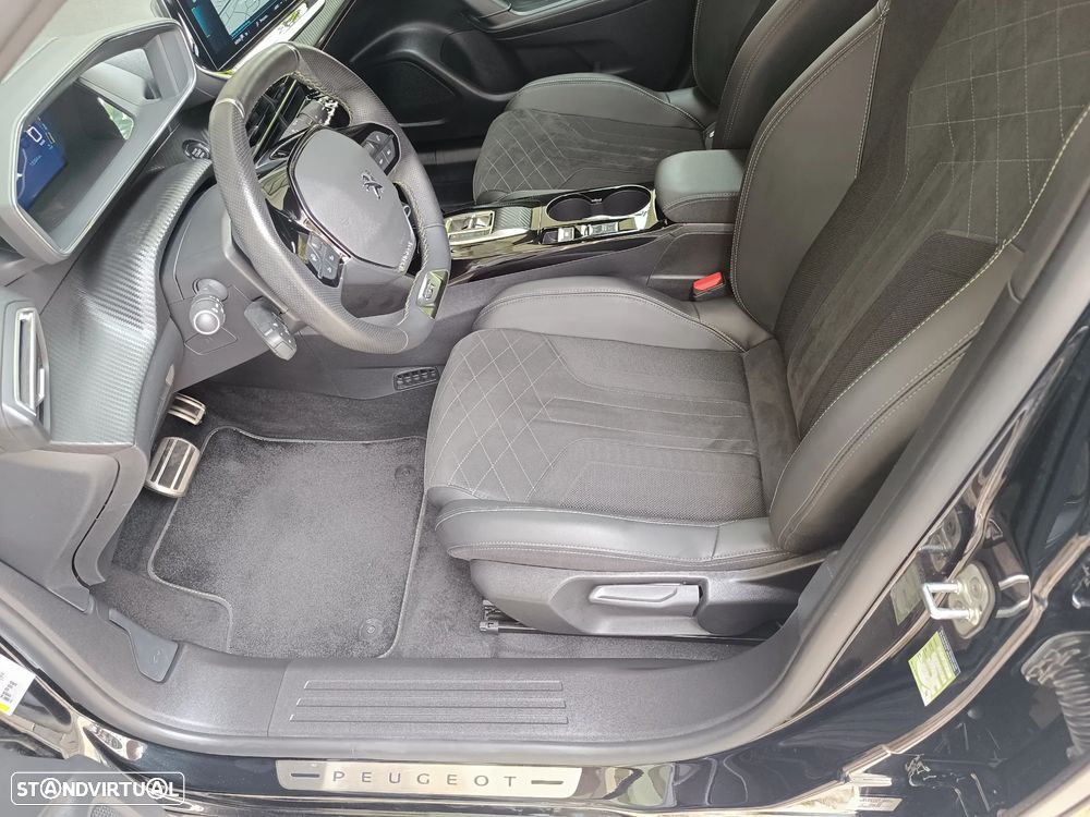 Peugeot e-2008 GT Pack - 12