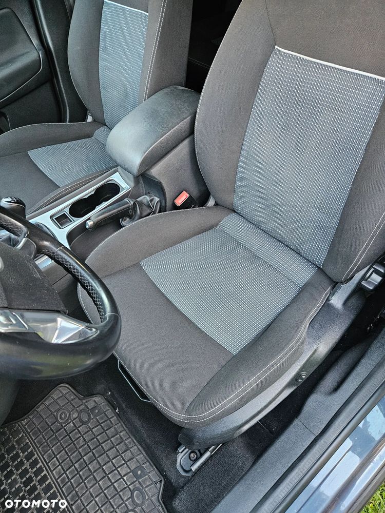 Ford Mondeo 2.0 TDCi Trend - 16