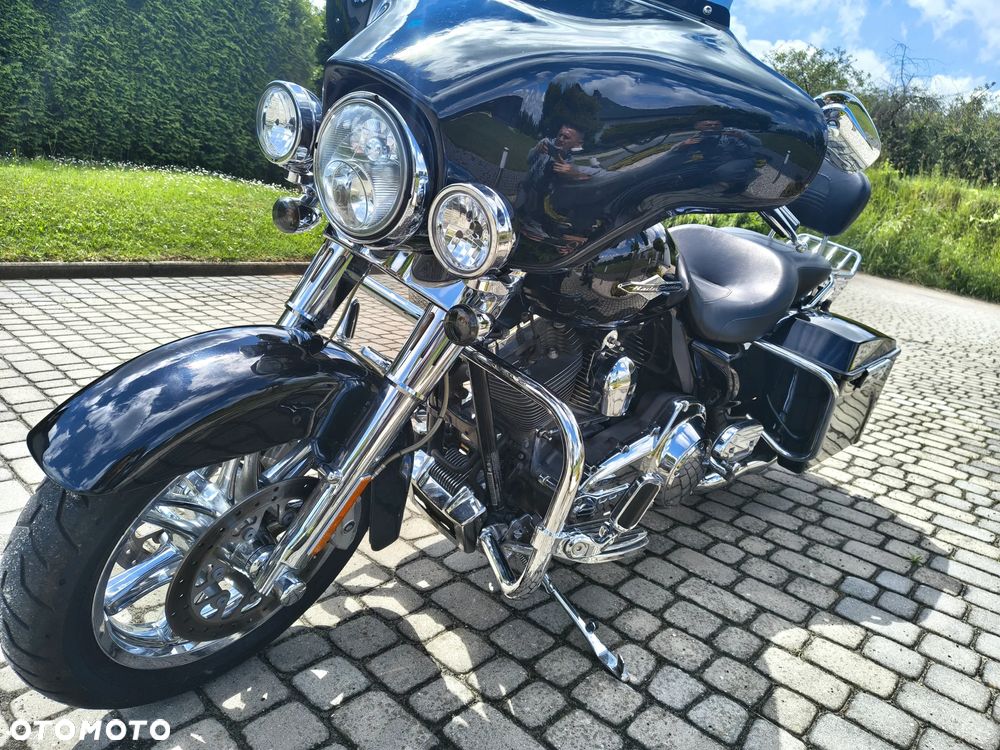 Harley-Davidson Electra - 12