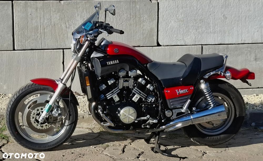 Yamaha V-MAX - 16