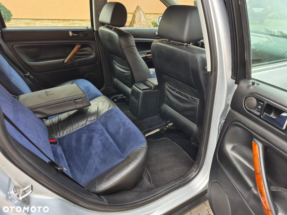 Volkswagen Passat - 11