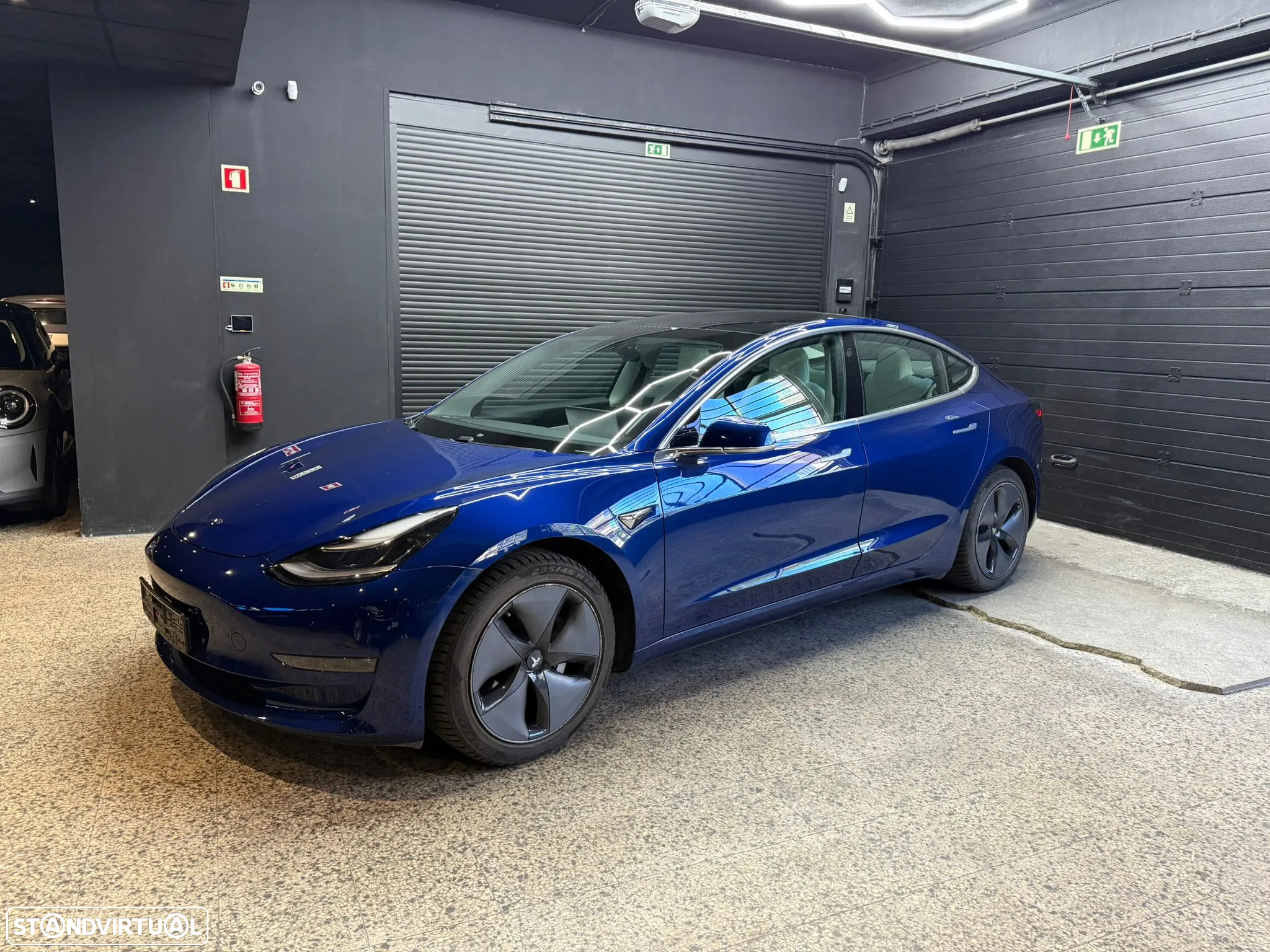 Tesla Model 3 Long-Range Dual Motor AWD - 3