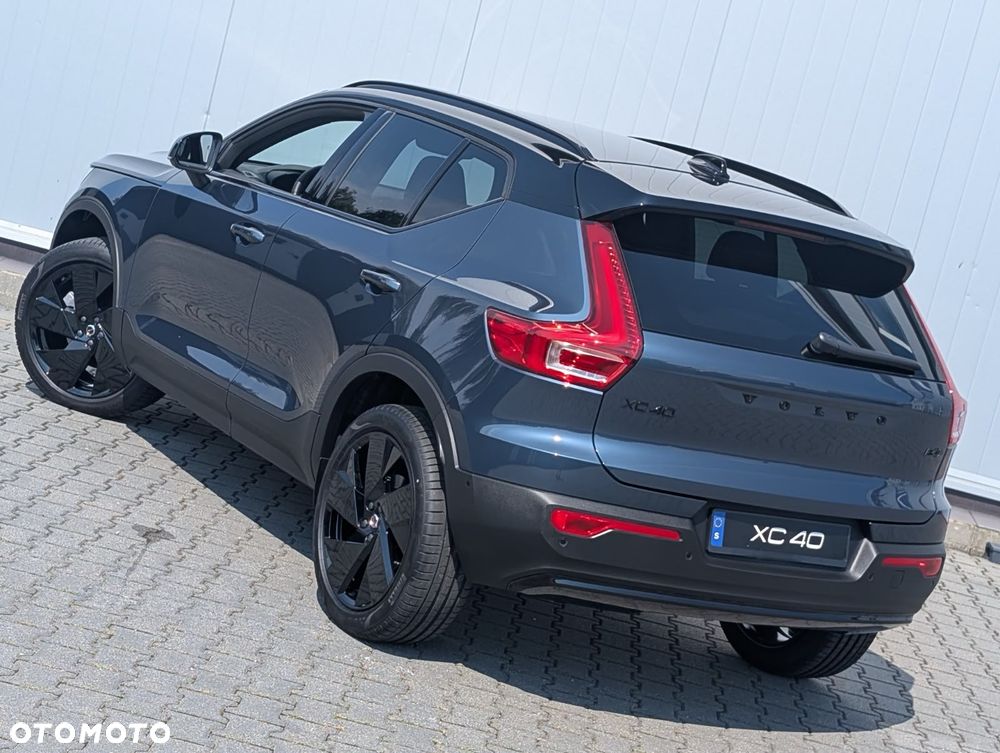 Volvo XC 40 B4 AWD Ultimate Dark - 11