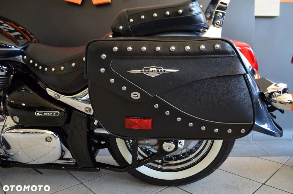 Suzuki VL 800 Volusia - Boulevard C50 - 22