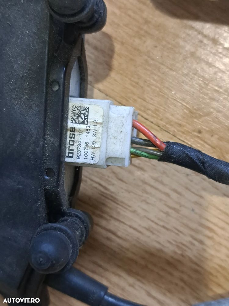 Broasca incuietoare soft close ( inchidere lenta ) portbagaj haion originala BMW Seria 5 F11+LCI - 4