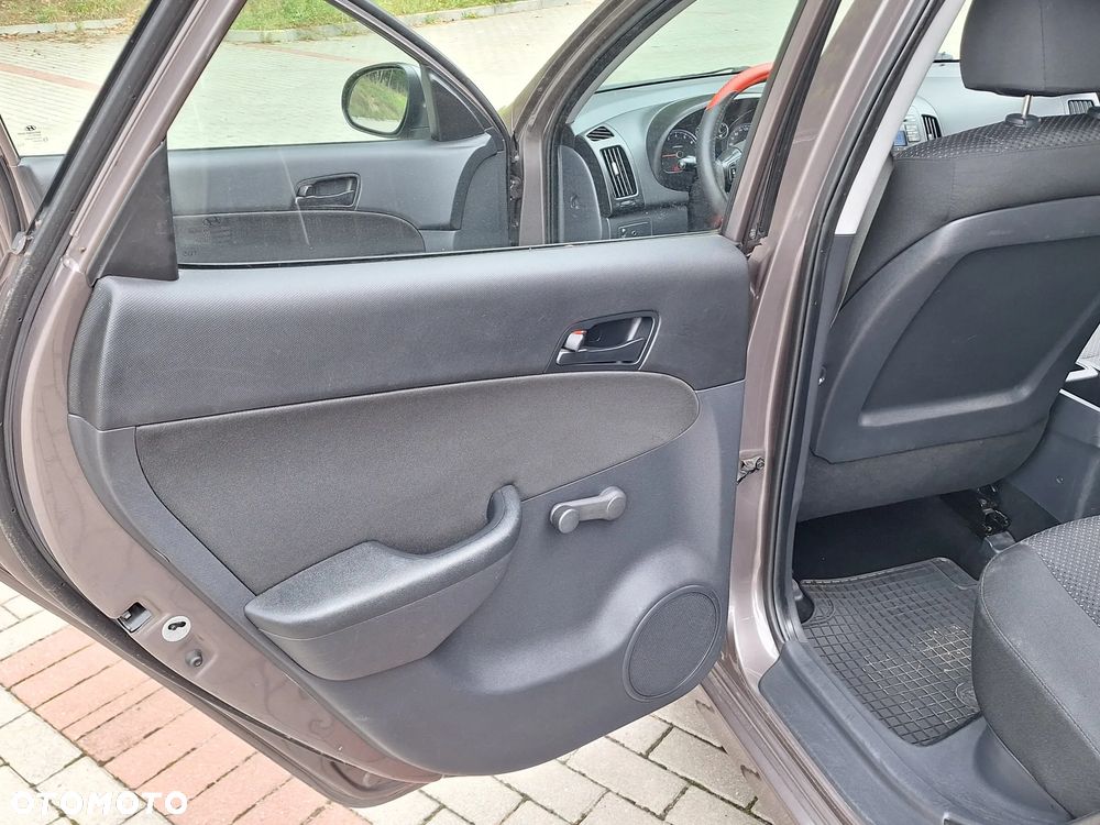 Hyundai i30 1.4 Edition Plus - 25