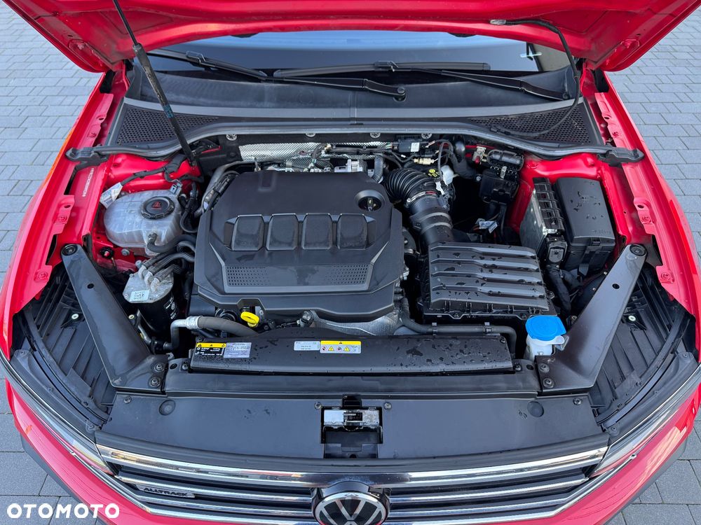 Volkswagen Passat Alltrack 2.0 TDI SCR DSG 4Motion - 39