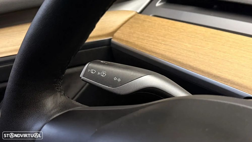 Tesla Model 3 Premium Long Range RWD - 8