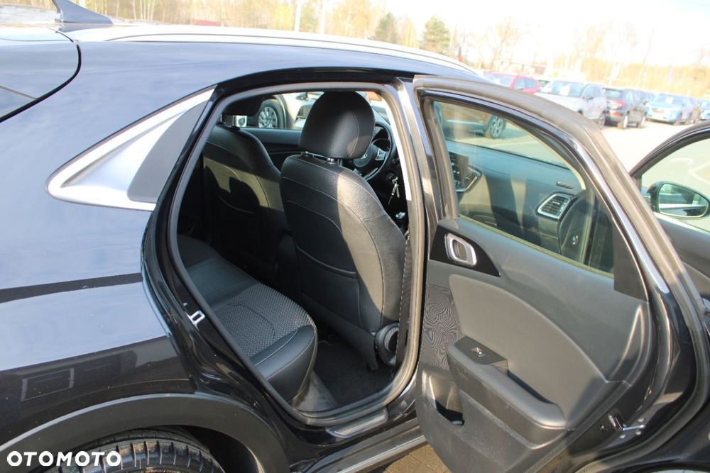 Kia XCeed - 23