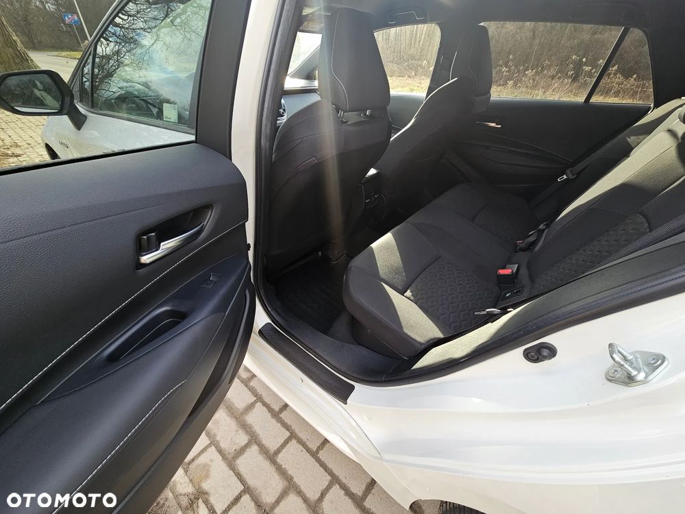 Toyota Corolla 1.8 Hybrid Executive - 13