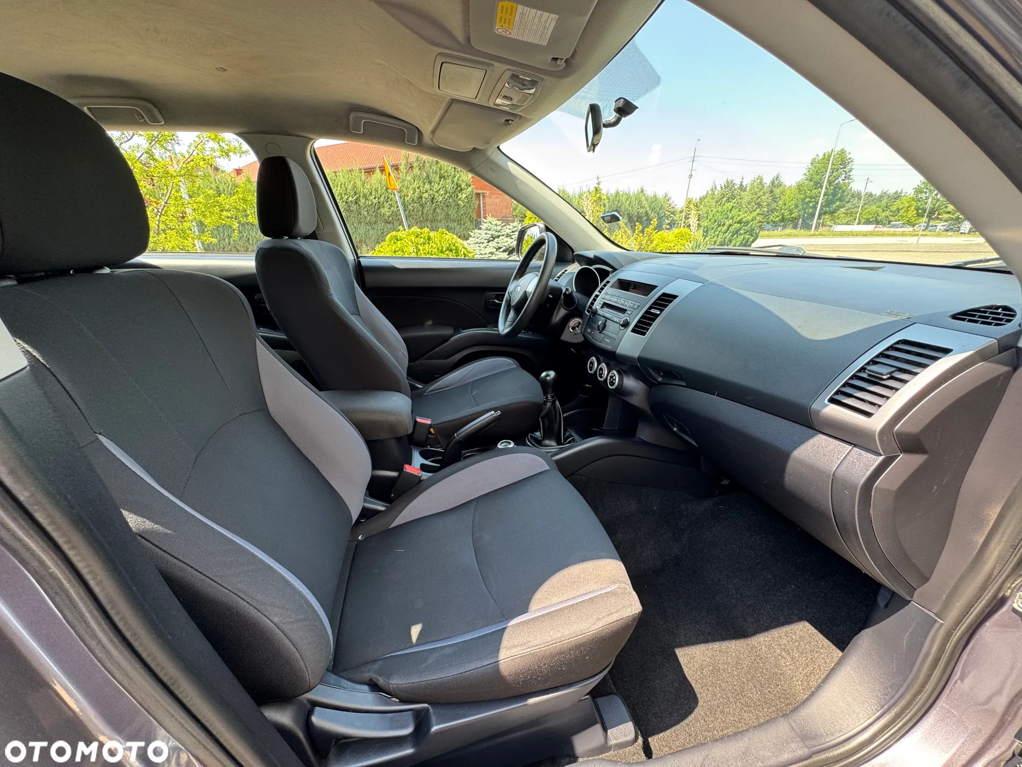 Mitsubishi Outlander 2.4 4WD Inform - 6