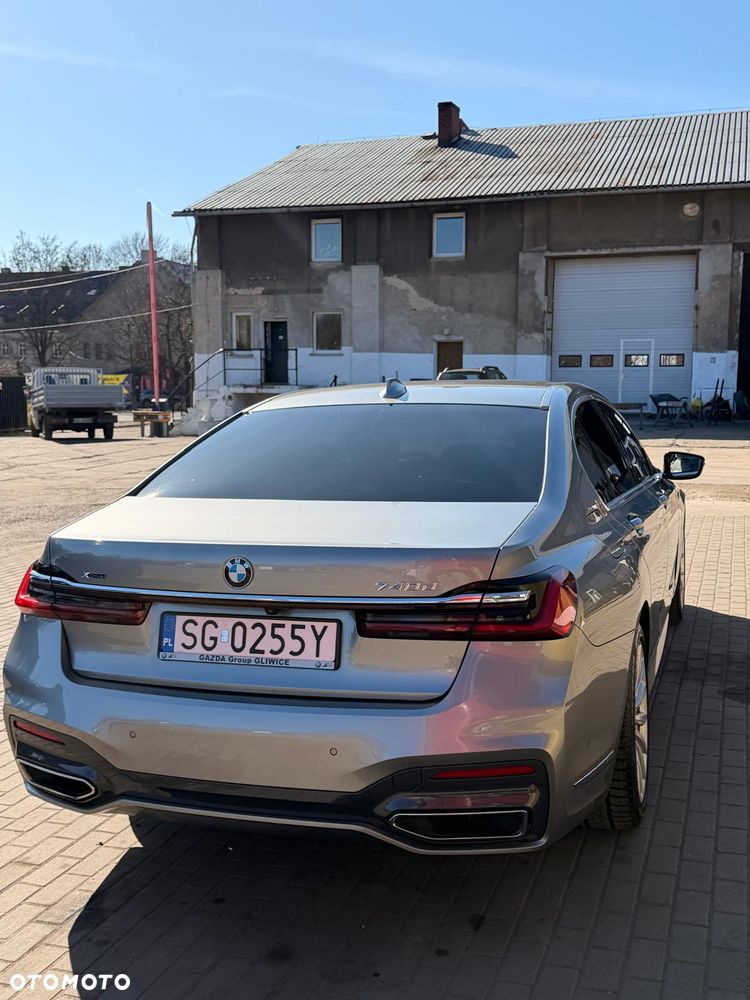 BMW Seria 7 740d xDrive sport - 5