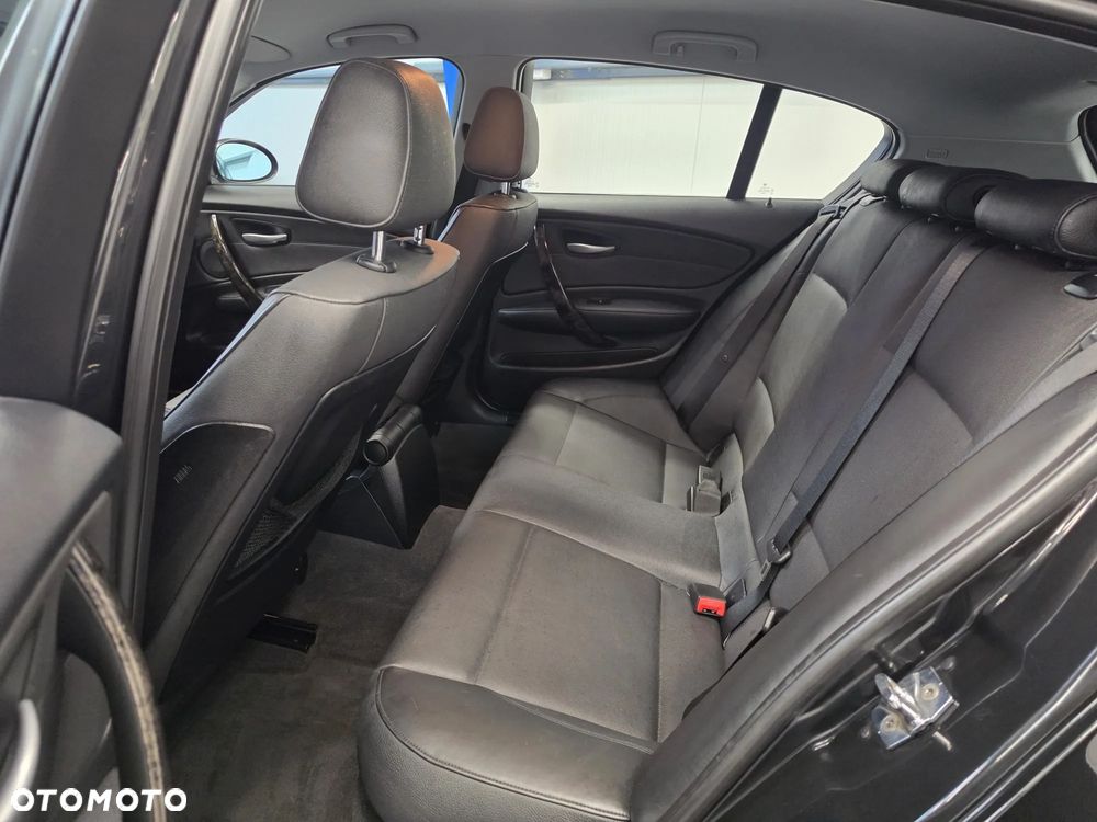BMW Seria 1 120d DPF Edition Lifestyle - 31