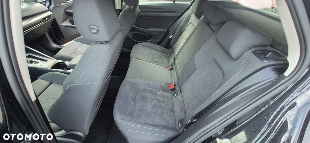 Volkswagen Golf - 21