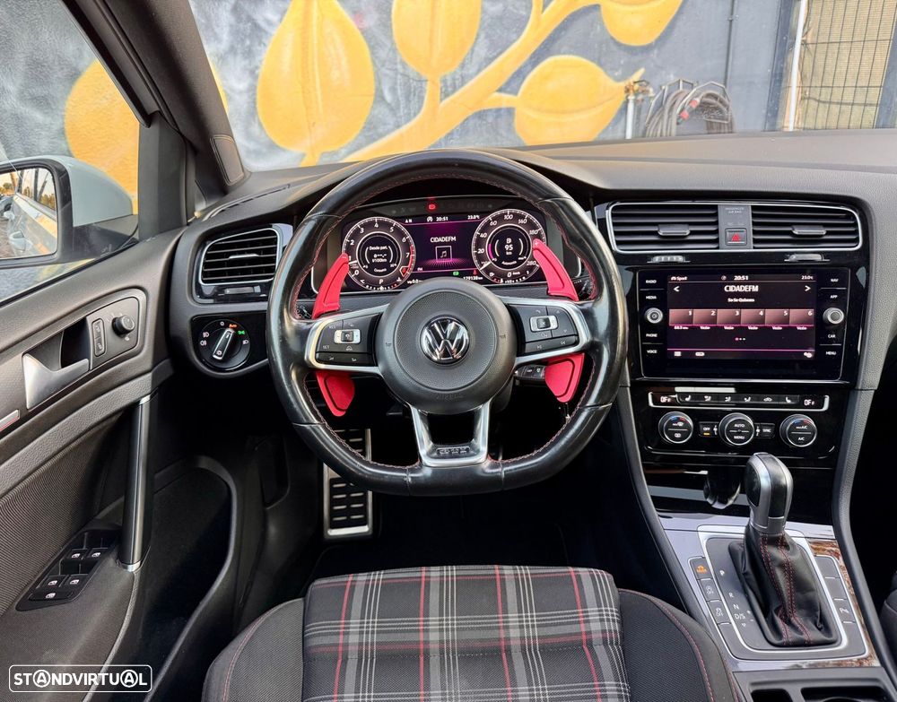 VW Golf GTI Performance BlueMotion DSG - 21