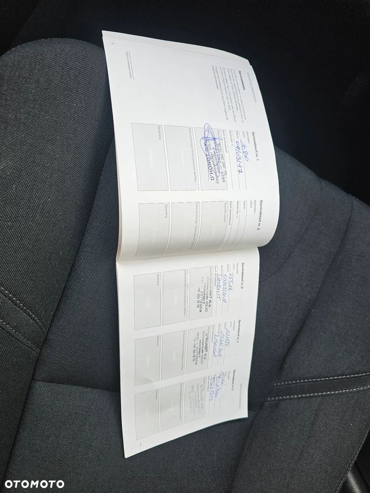 Volvo V40 D2 Kinetic - 34