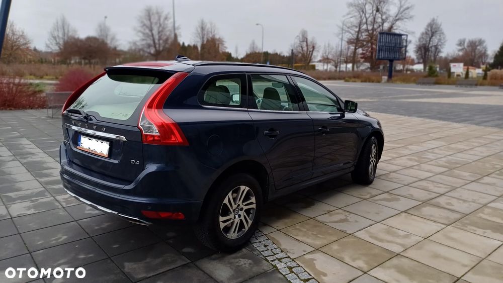 Volvo XC 60 D4 Drive-E Momentum - 3