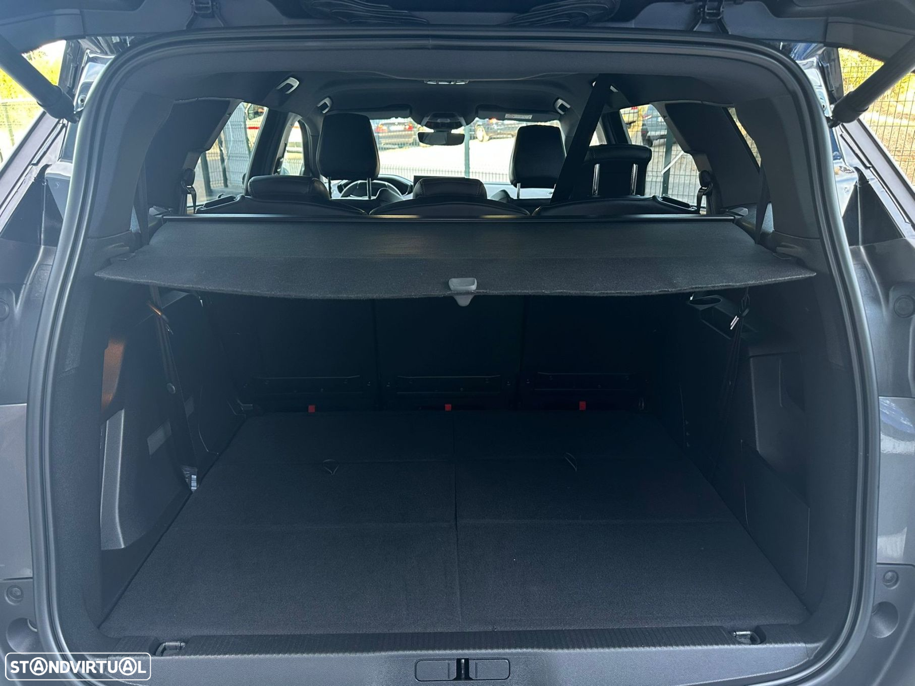 Peugeot 5008 1.5 BlueHDi GT Pack EAT8 - 35