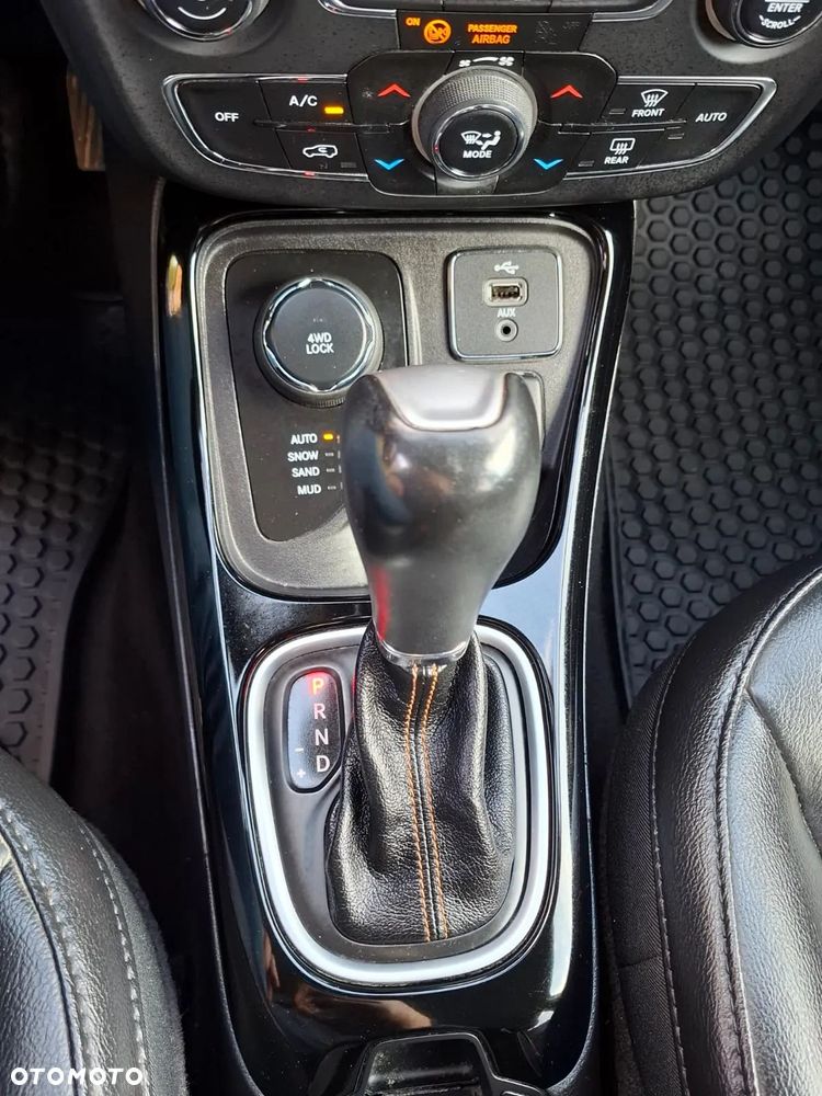 Jeep Compass 1.4 TMair Limited 4WD S&S - 12