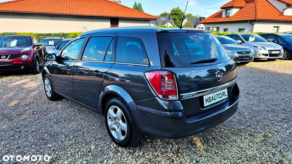 Opel Astra 1.6 Cosmo - 17