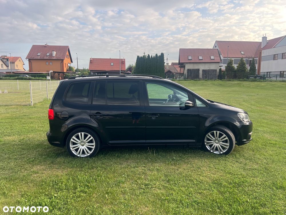 Volkswagen Touran 1.6 TDI DPF BlueMot Comfortline - 6