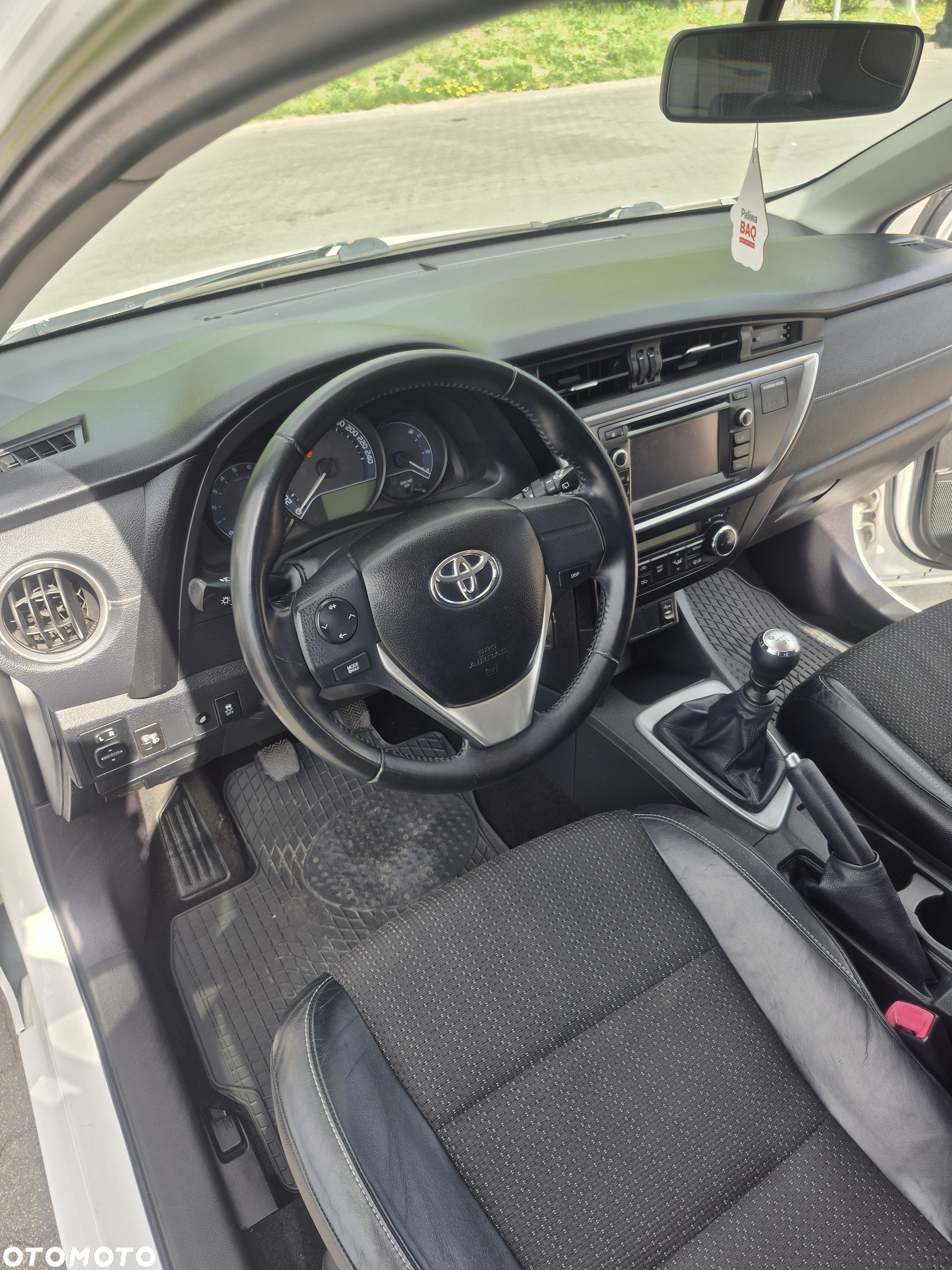 Toyota Auris 1.4 D-4D Premium - 20