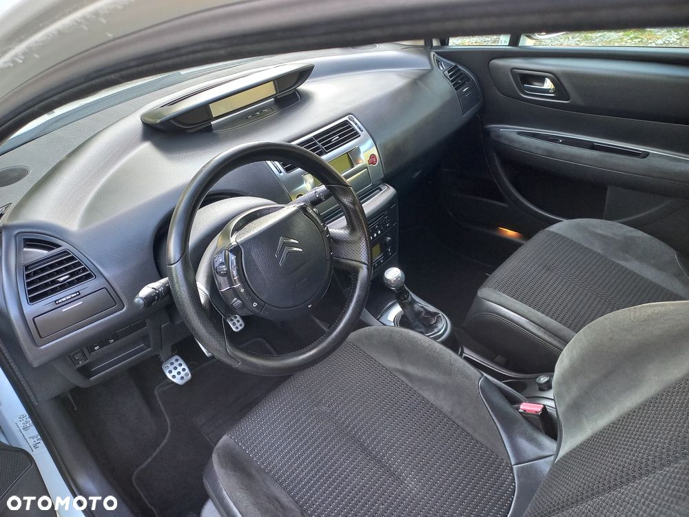 Citroën C4 - 4