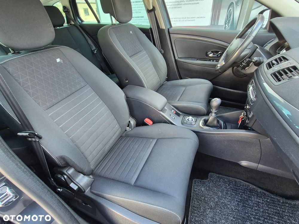 Renault Megane ENERGY dCi 110 Start & Stop LIMITED - 30