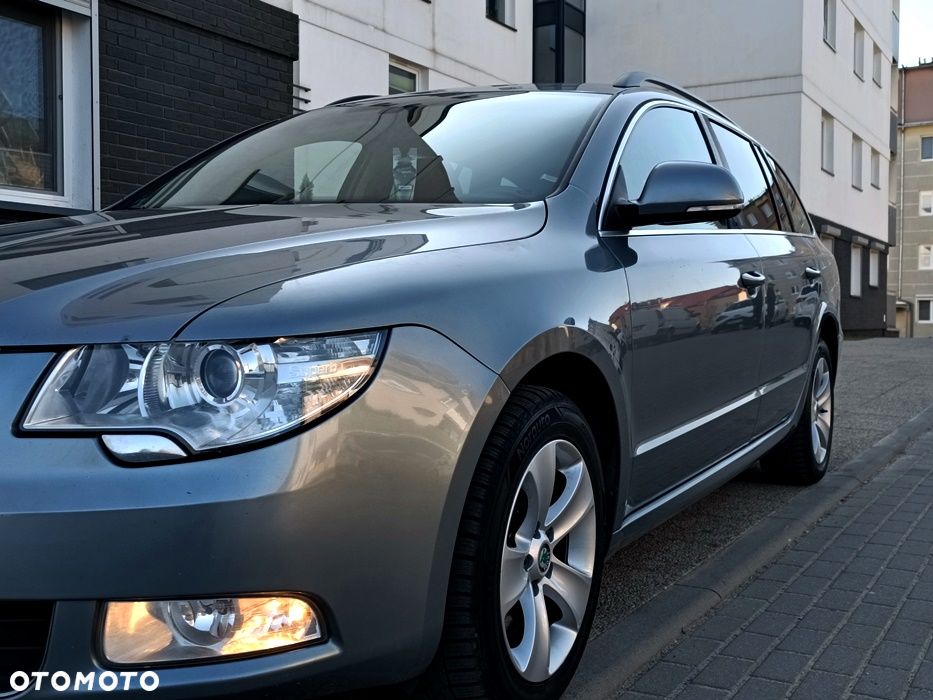 Skoda Superb 2.0 TDI Elegance DSG - 12