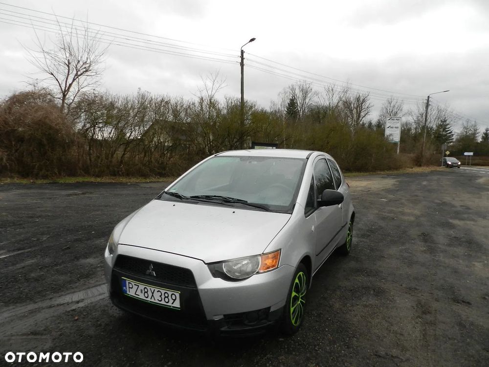 Mitsubishi Colt - 4
