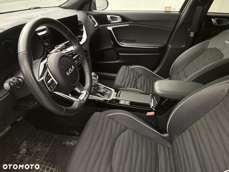 Kia Ceed 1.5 T-GDI GT-Line DCT - 11