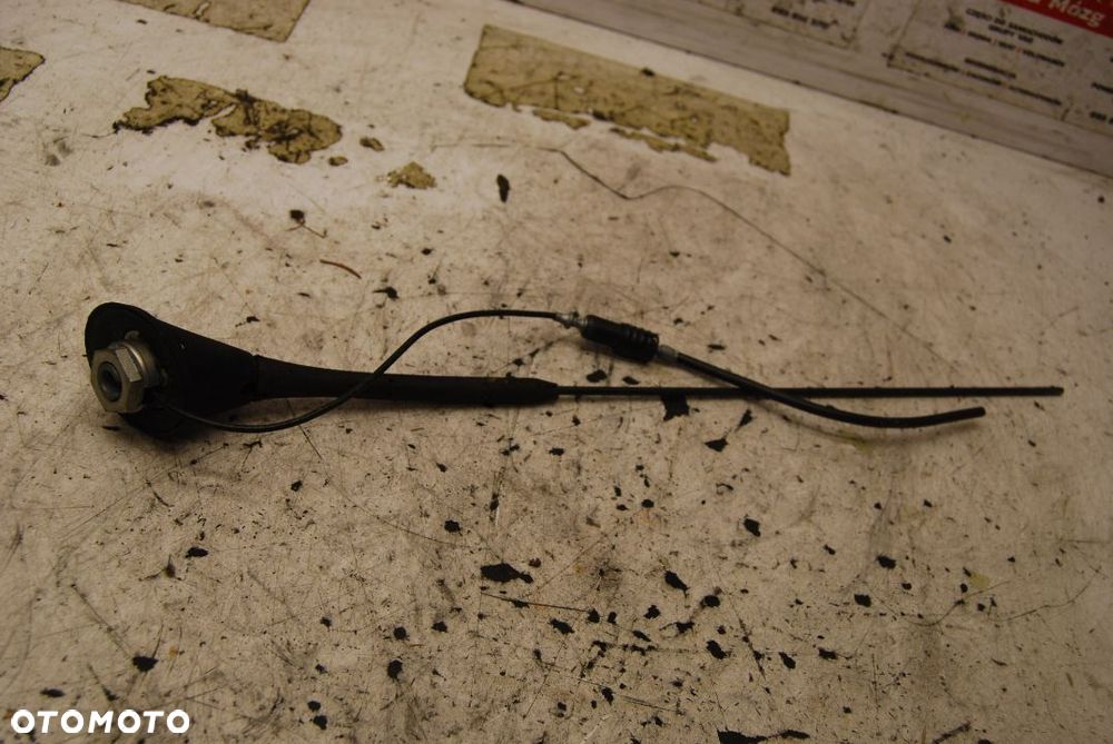 WZMACNIACZ PODSTAWA ANTENY 1M0035505A SEAT LEON I IBIZA III TOLEDO II - 2