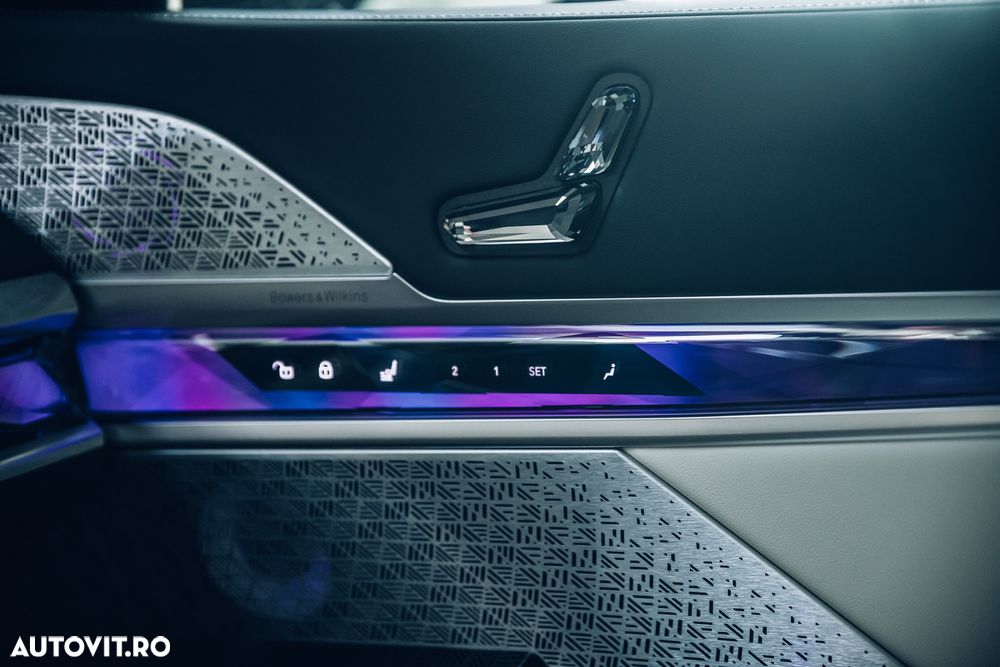 BMW M7 M760e xDrive AT PHEV - 6