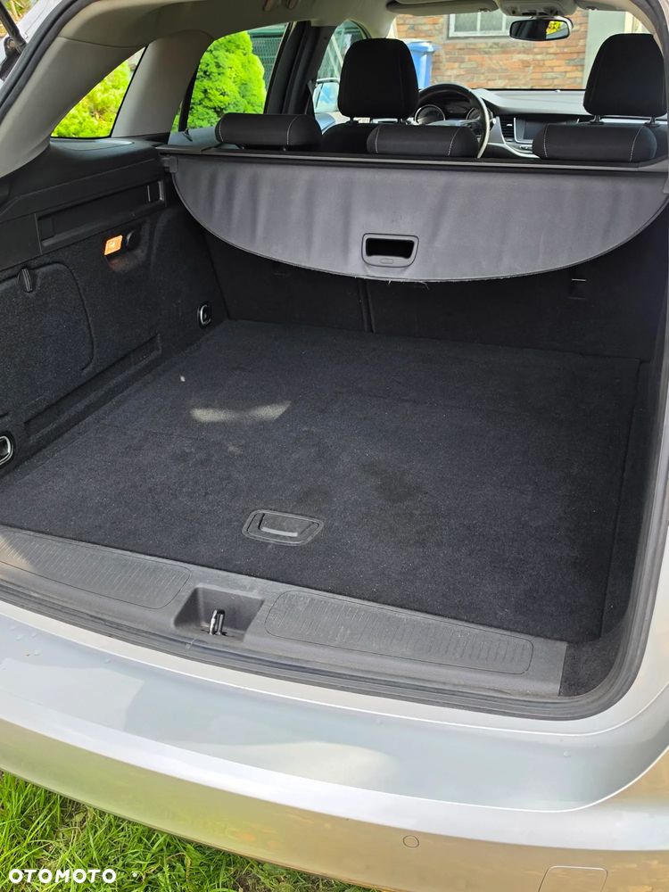 Opel Astra 1.4 T Enjoy S&S - 15