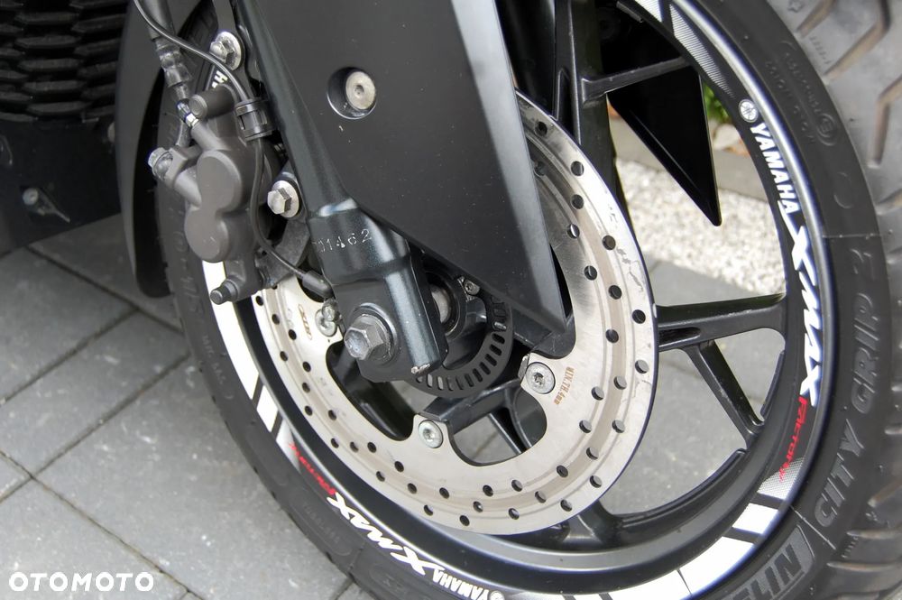 Yamaha X-max - 7