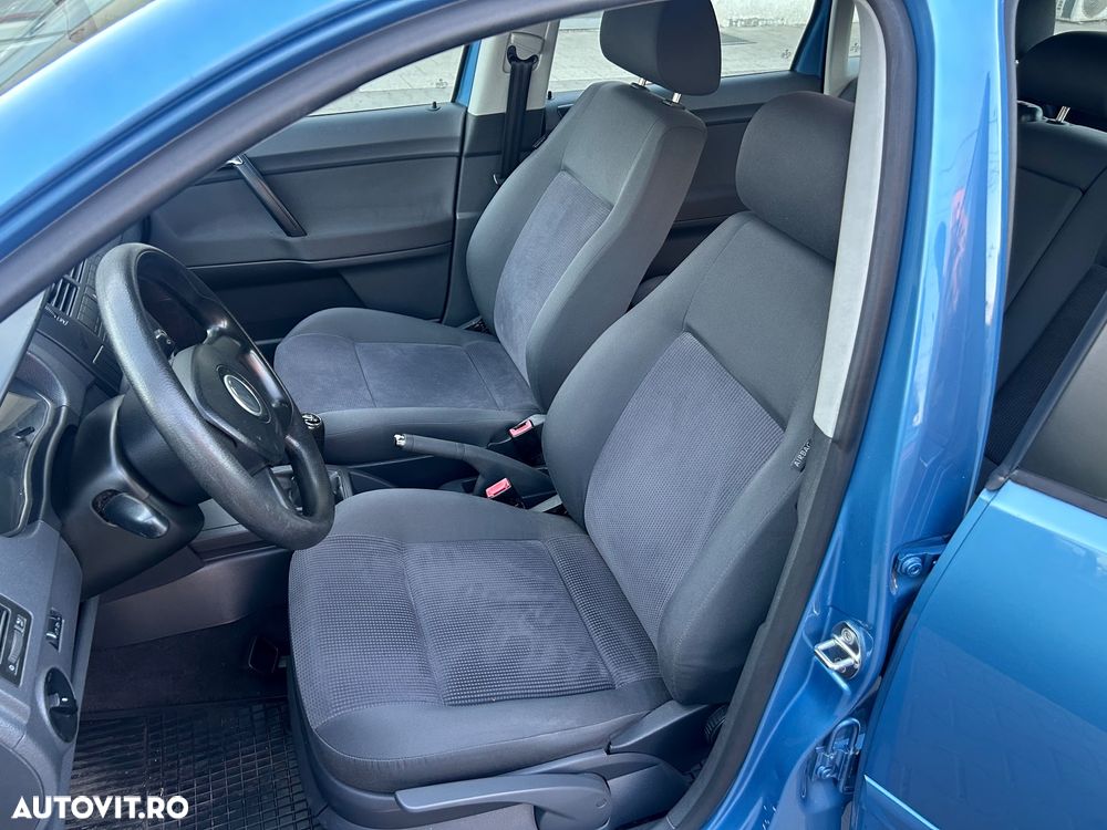 Volkswagen Polo 1.2 Attractive - 6