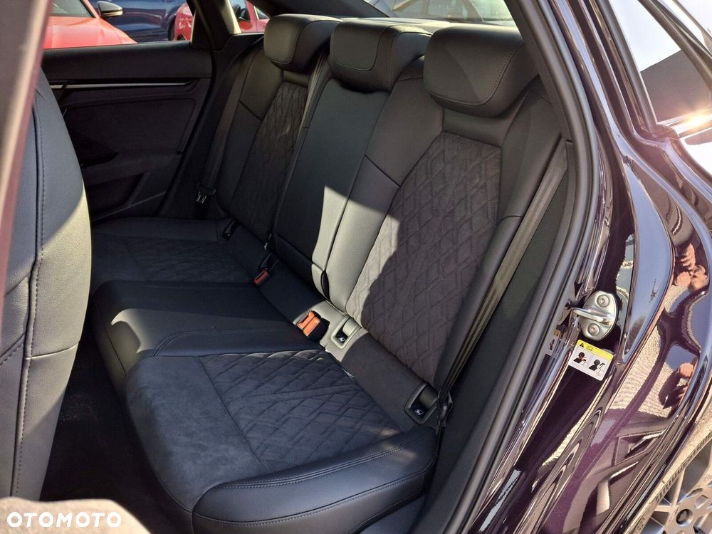 Audi RS3 Limousine - 20