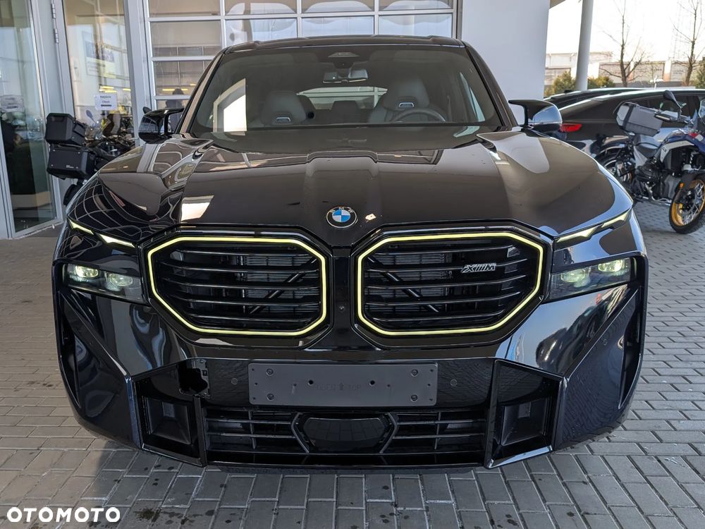 BMW XM - 6