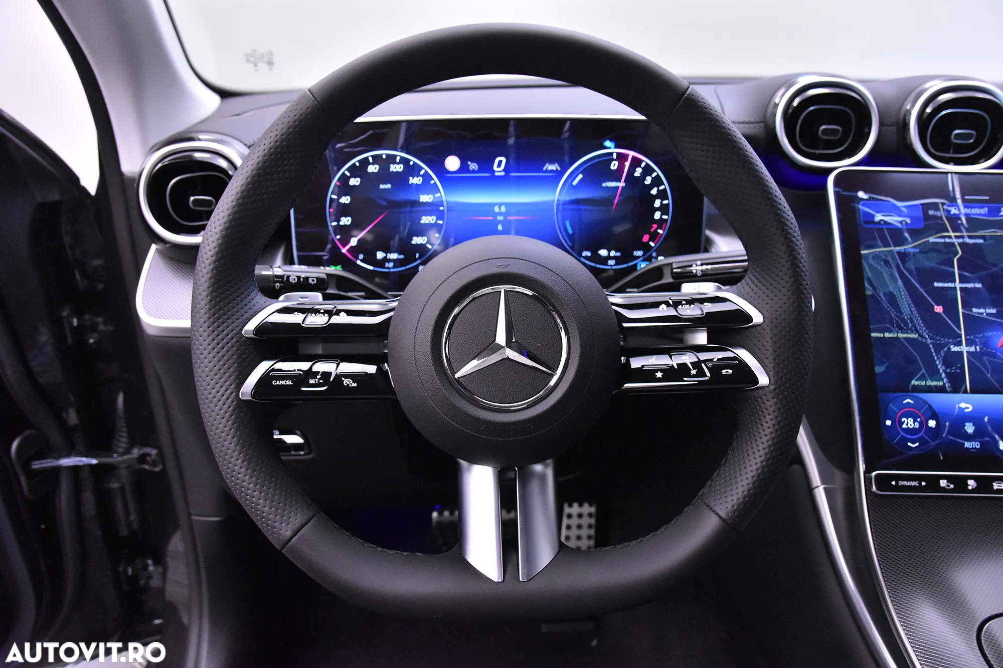 Mercedes-Benz GLC 300 e 4MATIC - 16