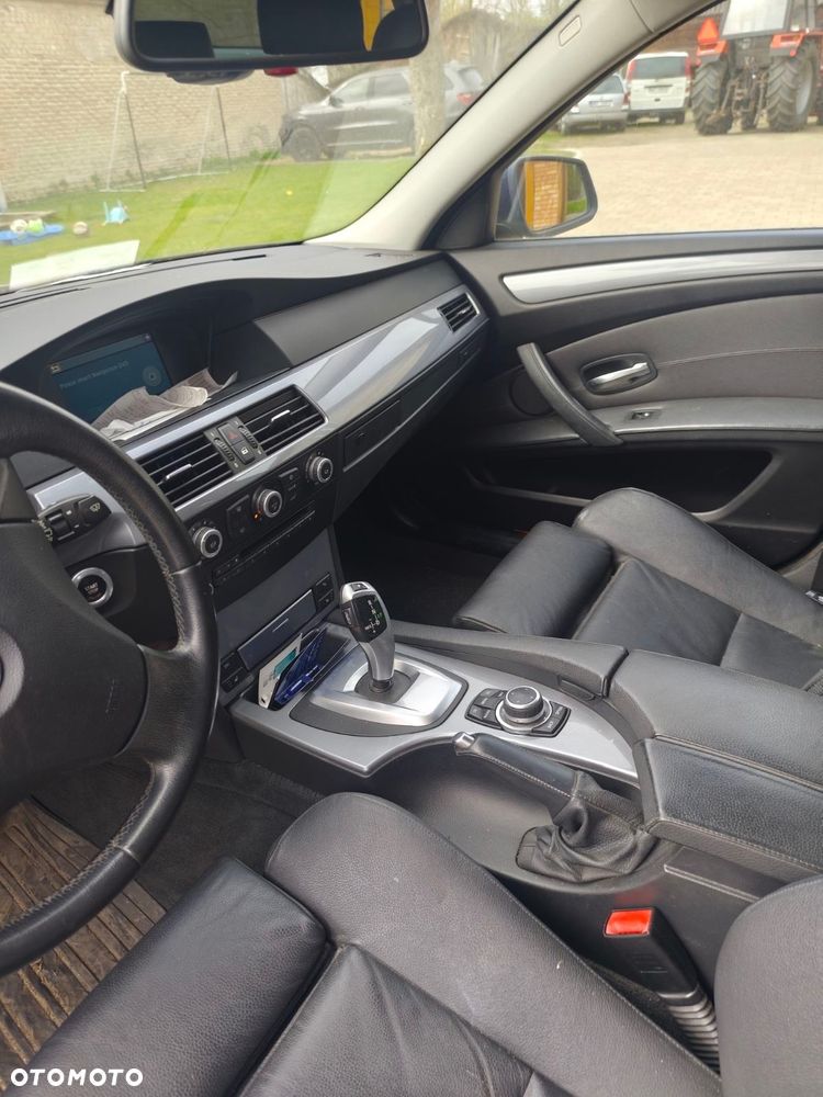 BMW Seria 5 2010 photo 4