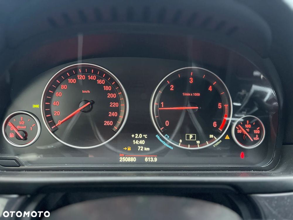 BMW Seria 5 518d Luxury Line - 13