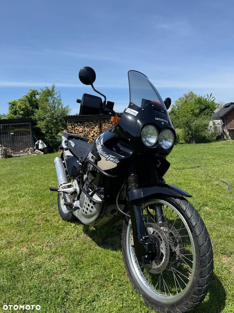 Honda XRV - 1