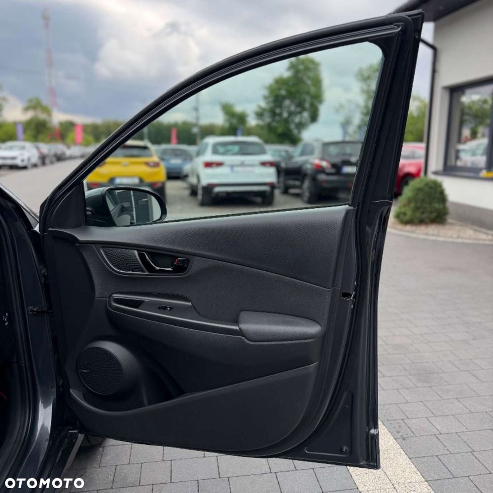 Hyundai Kona - 33