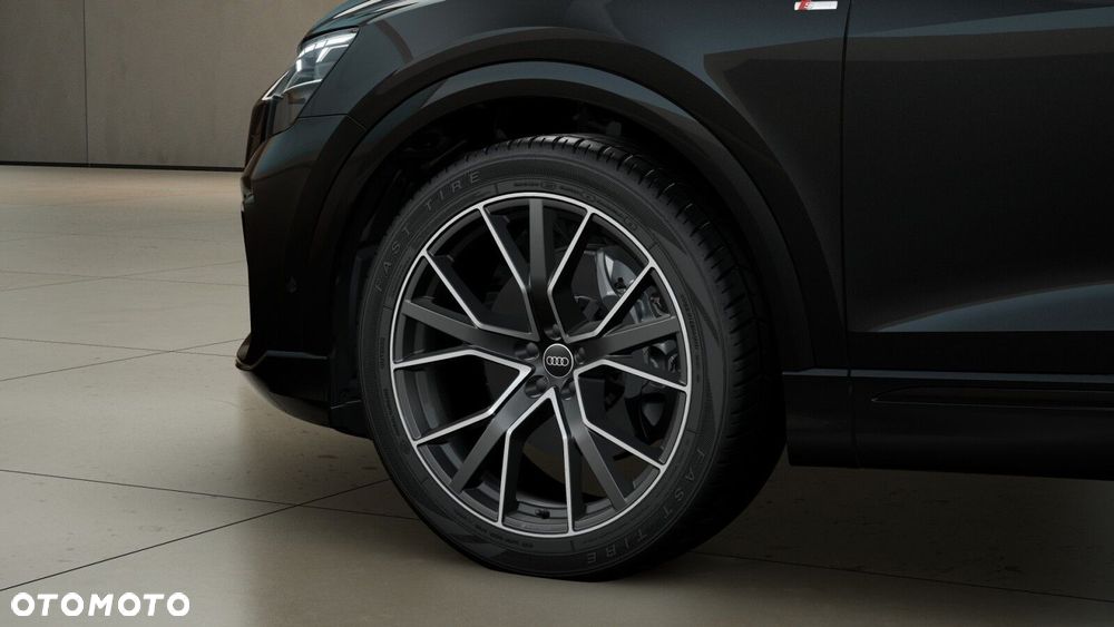 Audi Q8 - 6