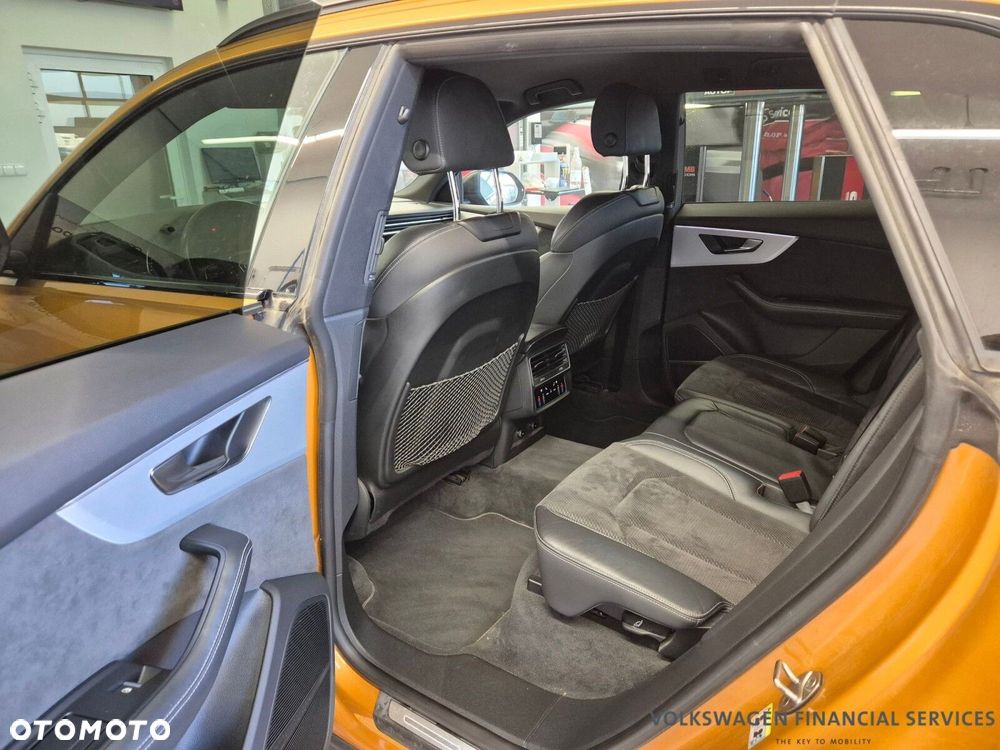 Audi Q8 - 9
