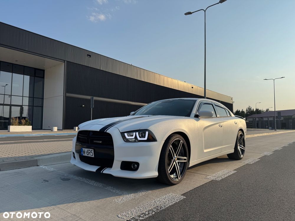 Dodge Charger - 1