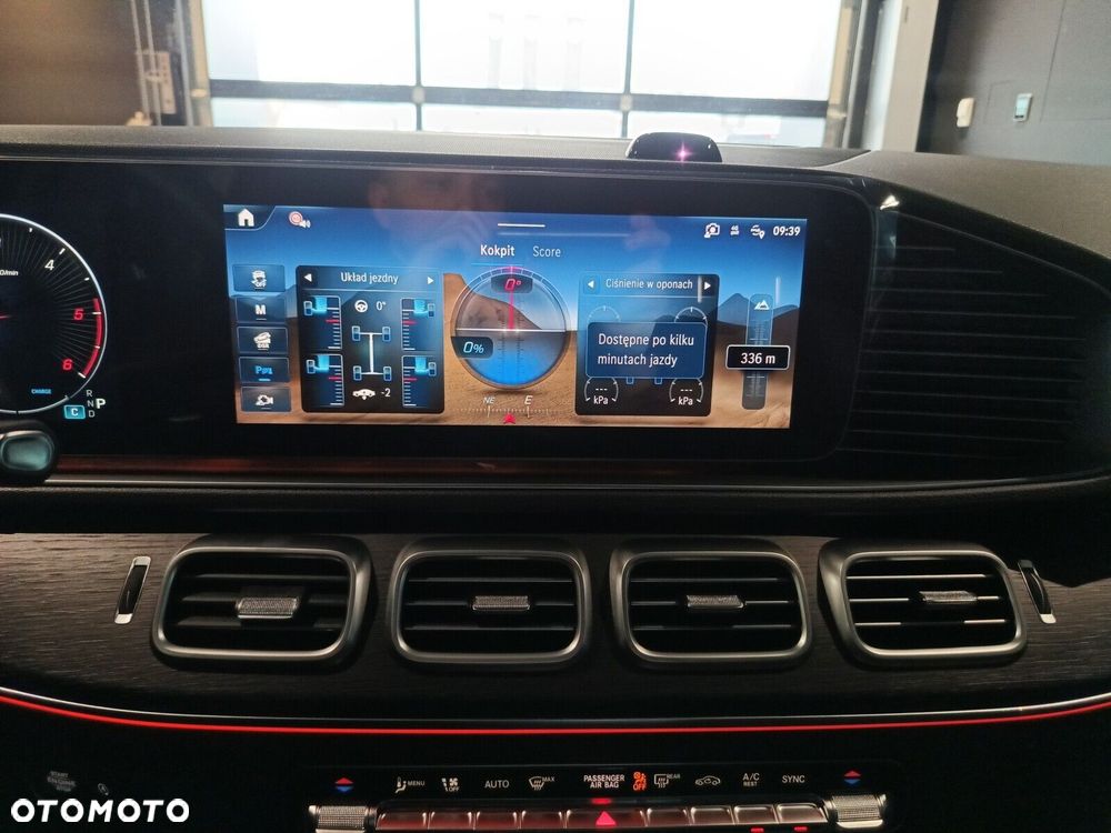 Mercedes-Benz GLE - 23