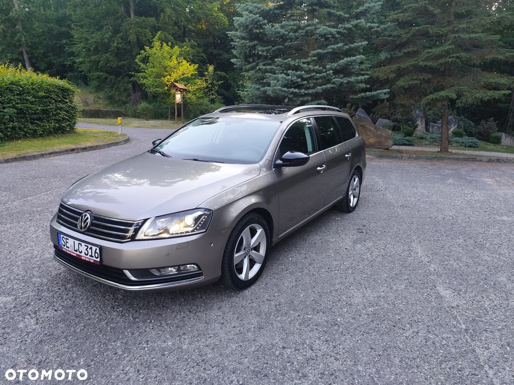 Volkswagen Passat 2.0 TDI DPF BlueMotion Technology Highline - 28